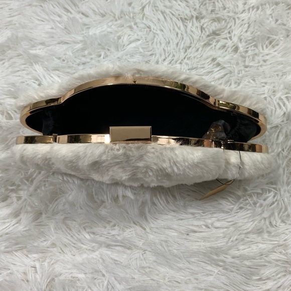 HELLO 3AM FOREVER Faux Fur Cloud Shaped Clutch Shoulder Purse Handbag White Gold - Picture 12 of 16